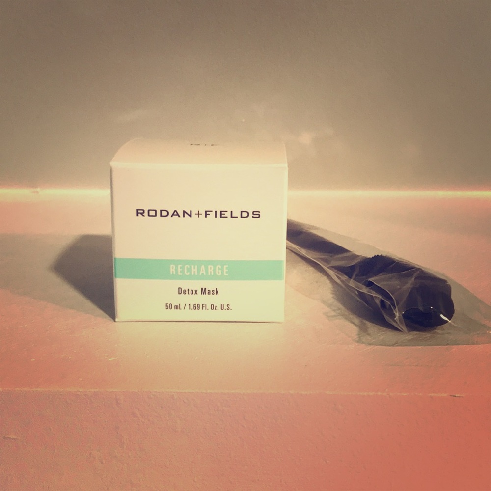 Rodan + Fields Recharge Mask w/ free mask brush!!